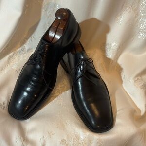 Hugo Boss Vintage Black Leather Men's Dress Shoes